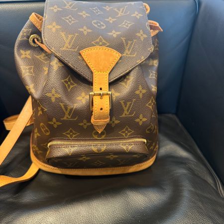 Louis Vuitton Rucksack Montsouris MM Monogram Cavanas M51136