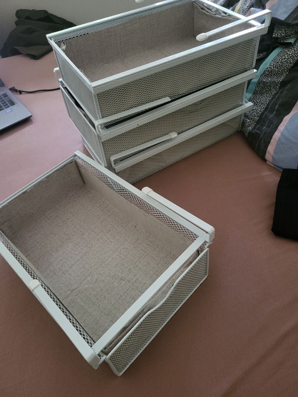 Armadi: Casier rangement armoire – Usato da Genève venduto da Poupoulita