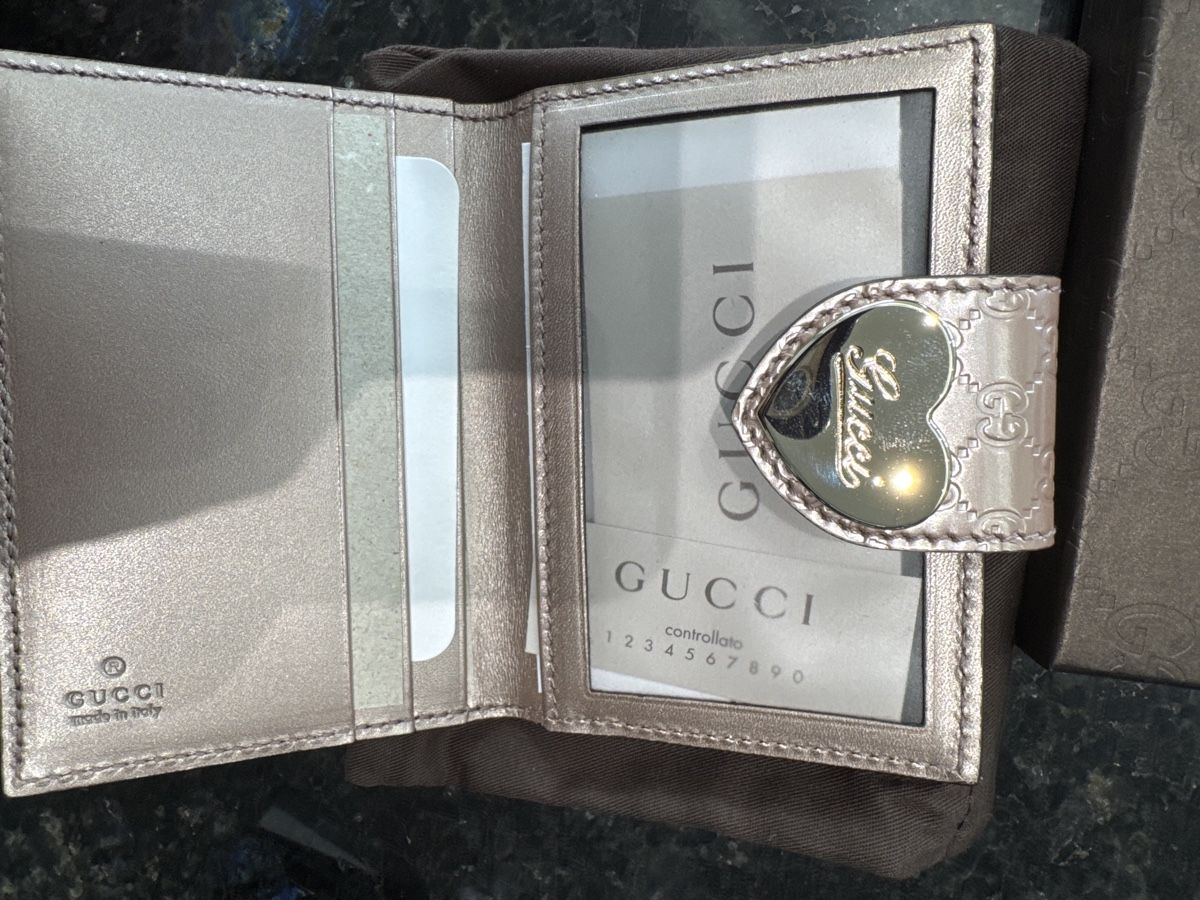Gucci Portamonete: Gucci Kartenetui rosa perlmutt – Nuovo (secondo la descrizione) da Liestal venduto da amaroque 1