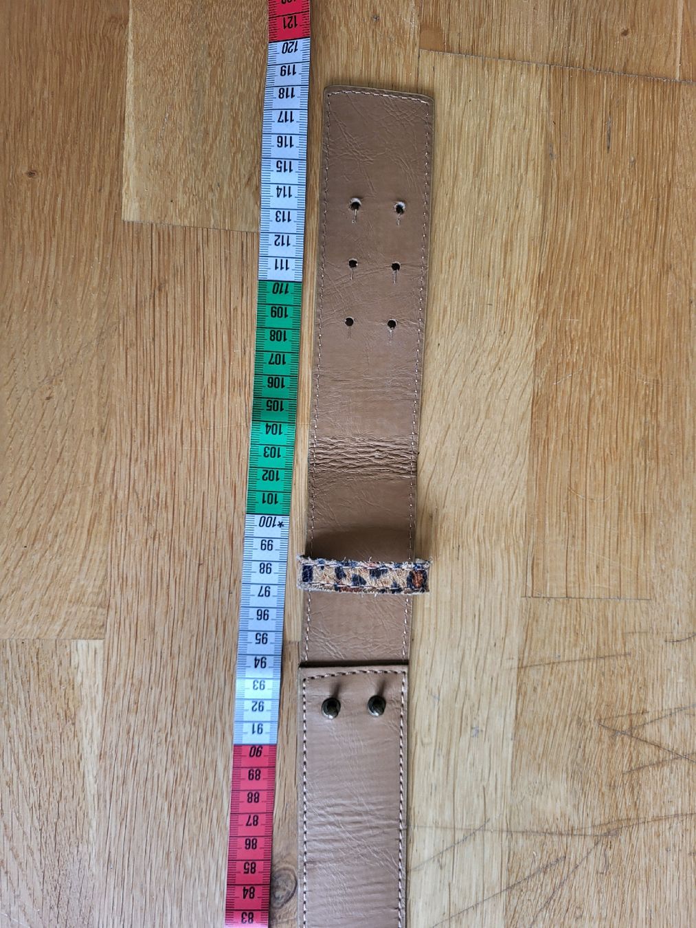 Ceintures: Breiter Gürtel M/L – D'occasion à Zürich par sahaara01 4