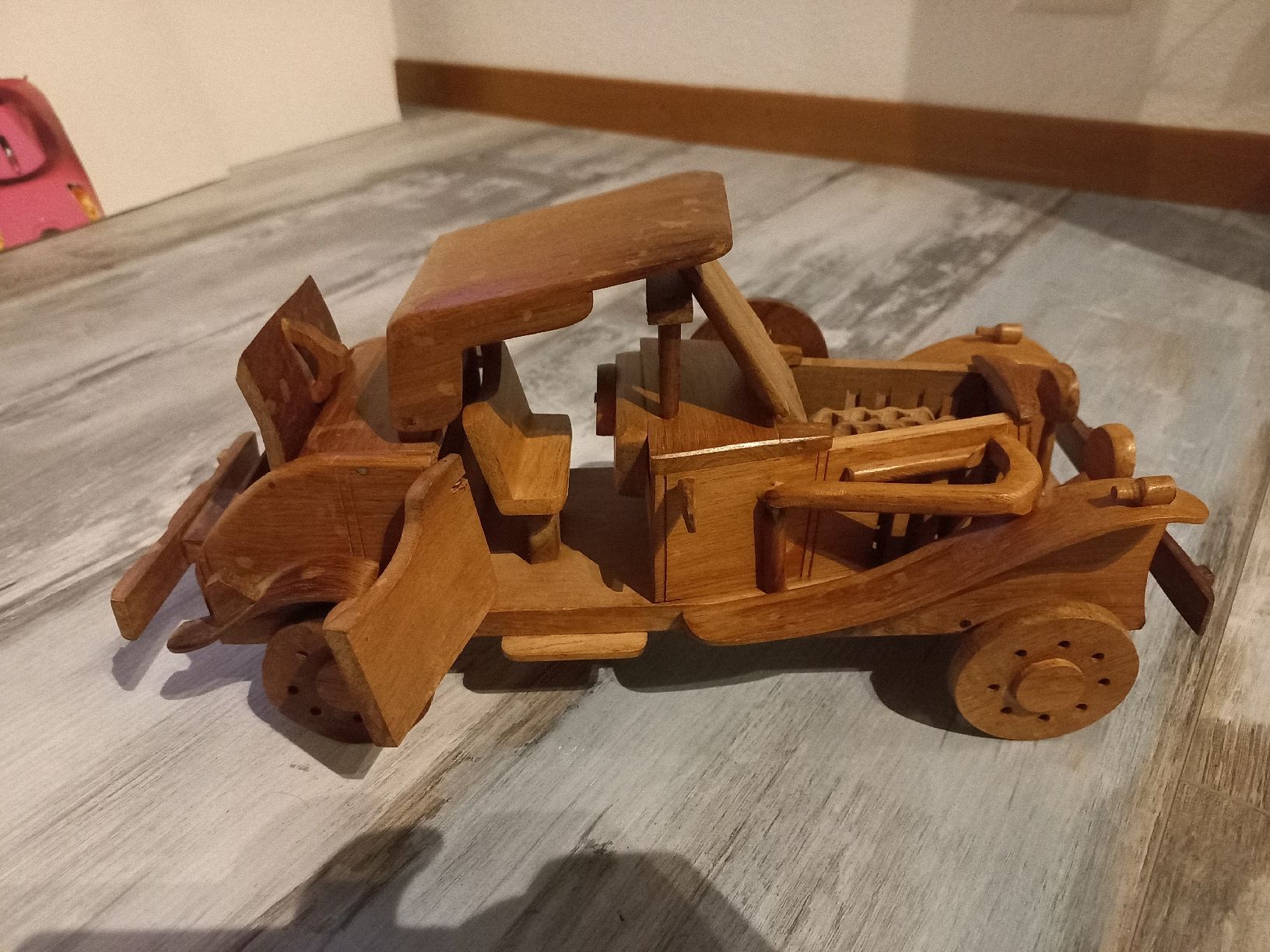 Modellautos: Voiture en bois 1/18 – Gebraucht aus Attalens von remy_s00 4