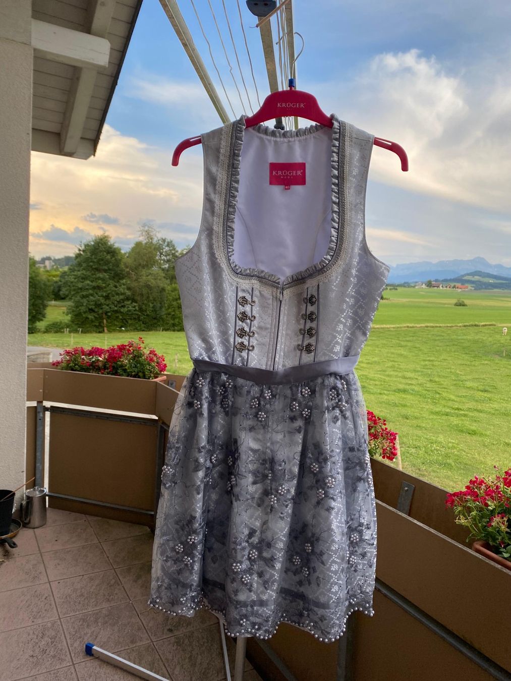 Krüger Vestiti: Krüger Dirndl Grösse 40 – Usato da Gossau SG venduto da lea_kwm2
