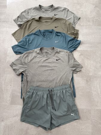 Sommerliche Kombo 4 - Sport T-Shirt & kurze Badehosen (L/52)