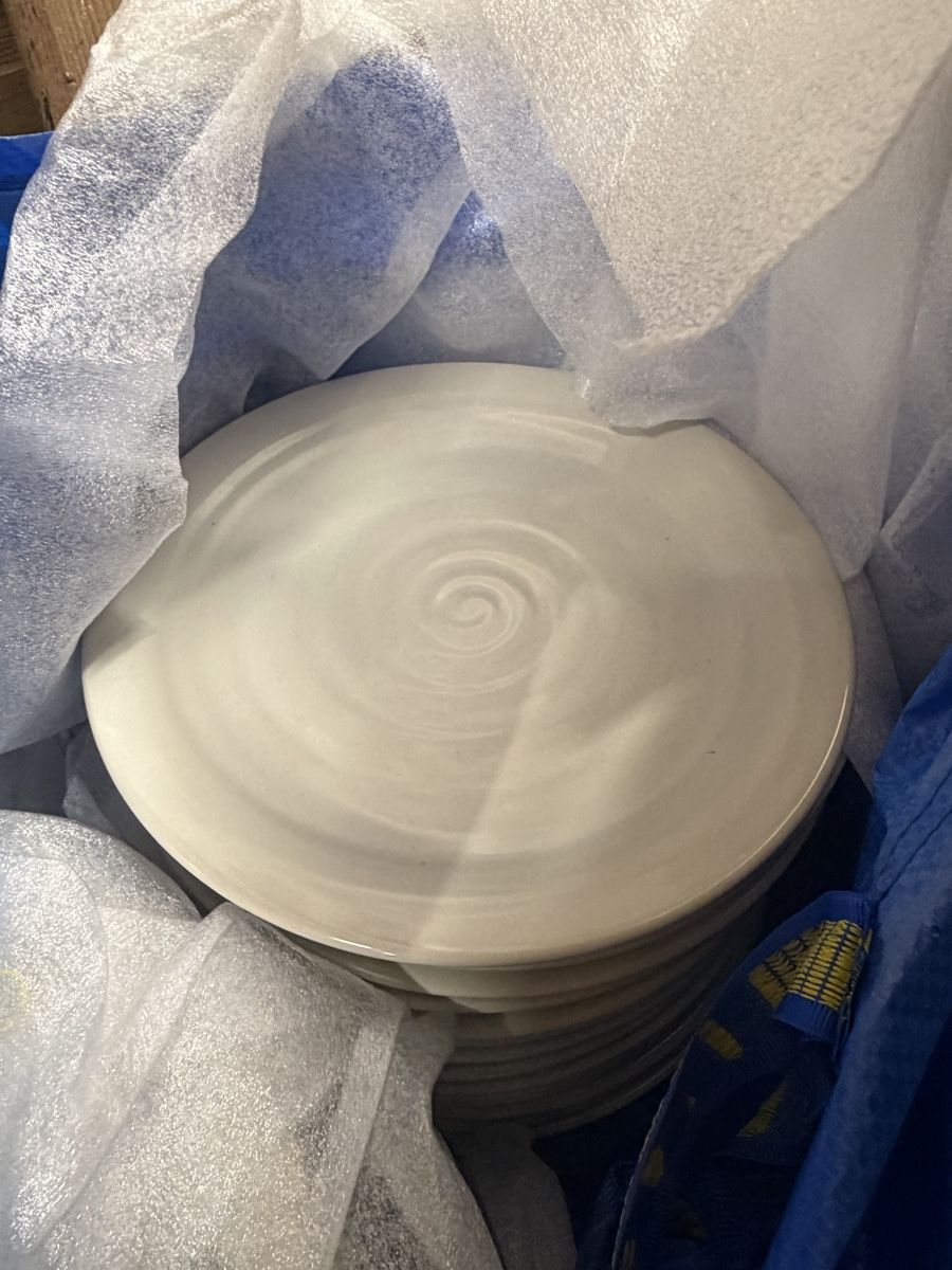 Ikea Teller: Ikea, 60x Teller, SANDSKÄDDA, helles graubeige, 26cm – Gebraucht aus Zürich von ILO_91 2