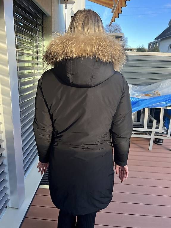 Vestes: Jacke mit Pelz – D'occasion à Amriswil par de-ka 3