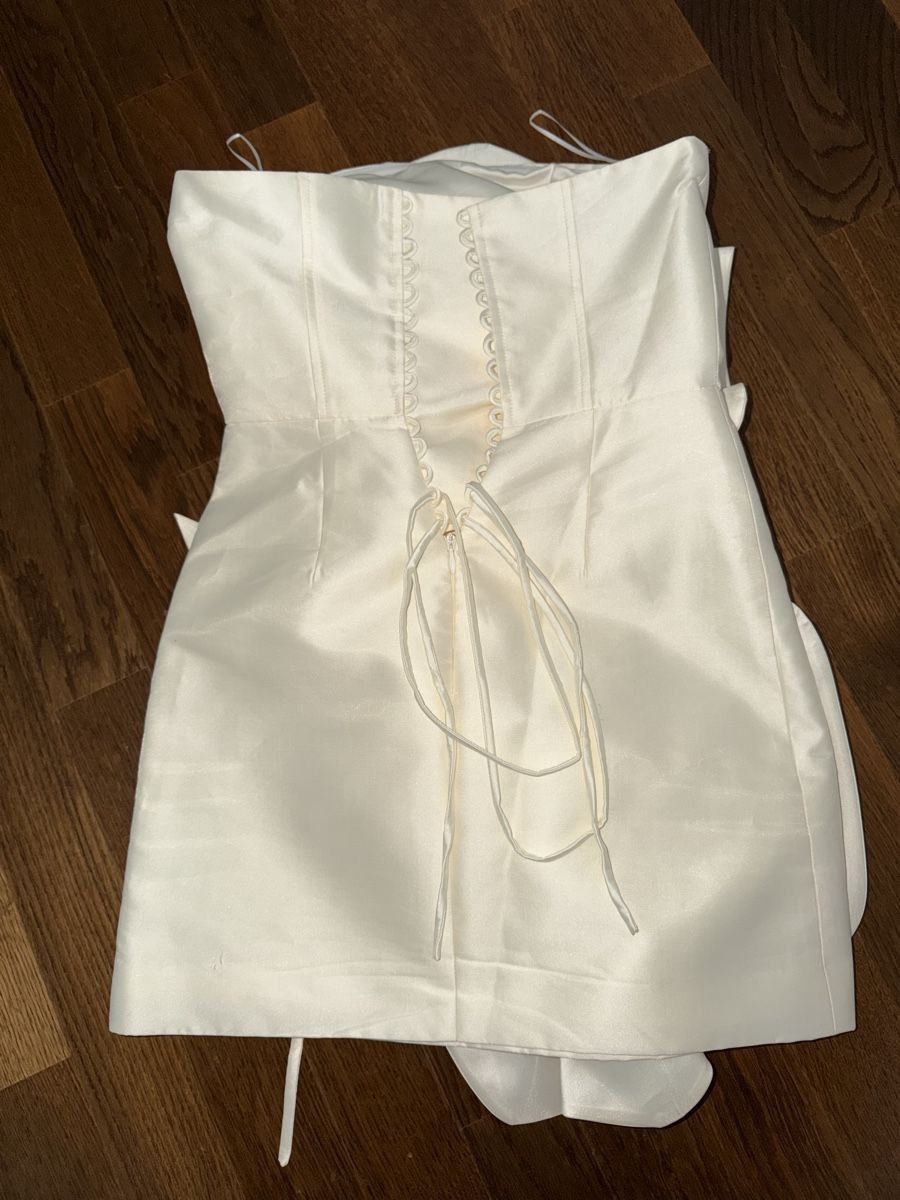 Vestiti: Flora Dress 3D Zara S – Usato da Zug venduto da miami88mami 4