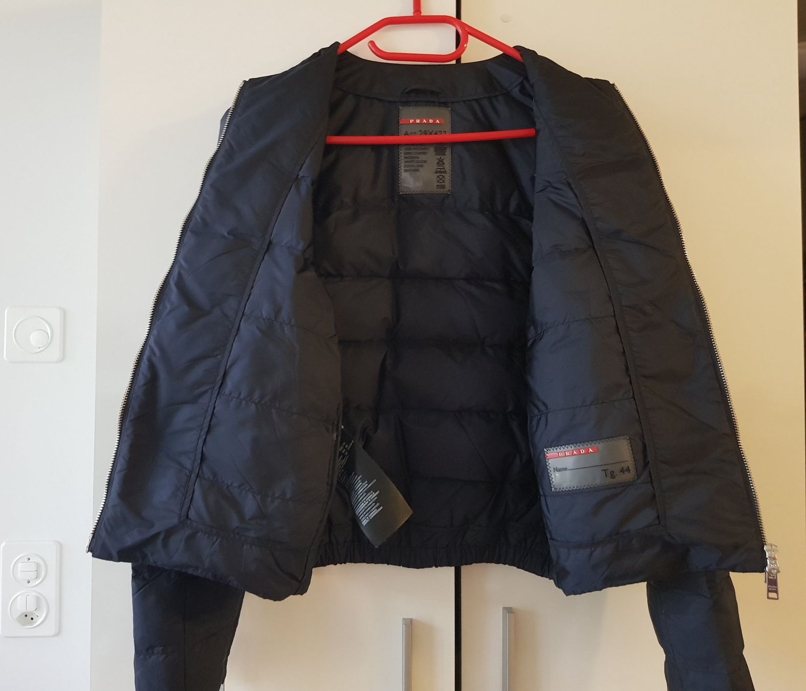 Prada Giacche: Prada Damen Daunenjacke Grösse 38 – Usato da Basel venduto da chien008 5