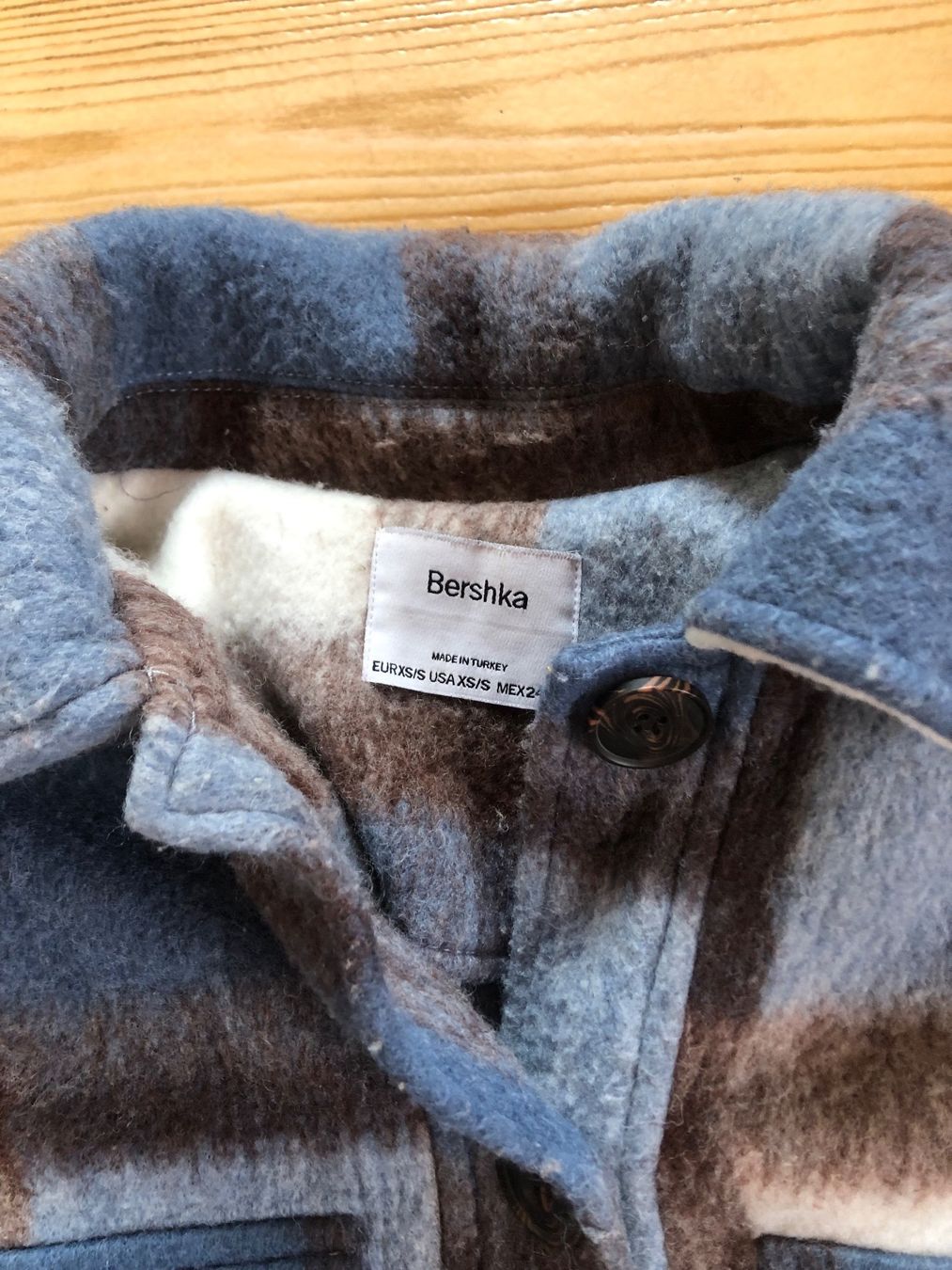 Bershka Giacche: Jaquette à carreaux – Usato da Bulle venduto da sop_ct6x 1