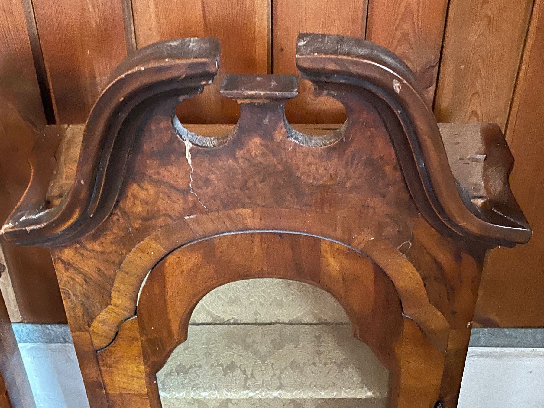 Vetrine: Antike Wandvitrine in gutem Zustand – Usato da Volketswil venduto da rubin74 4
