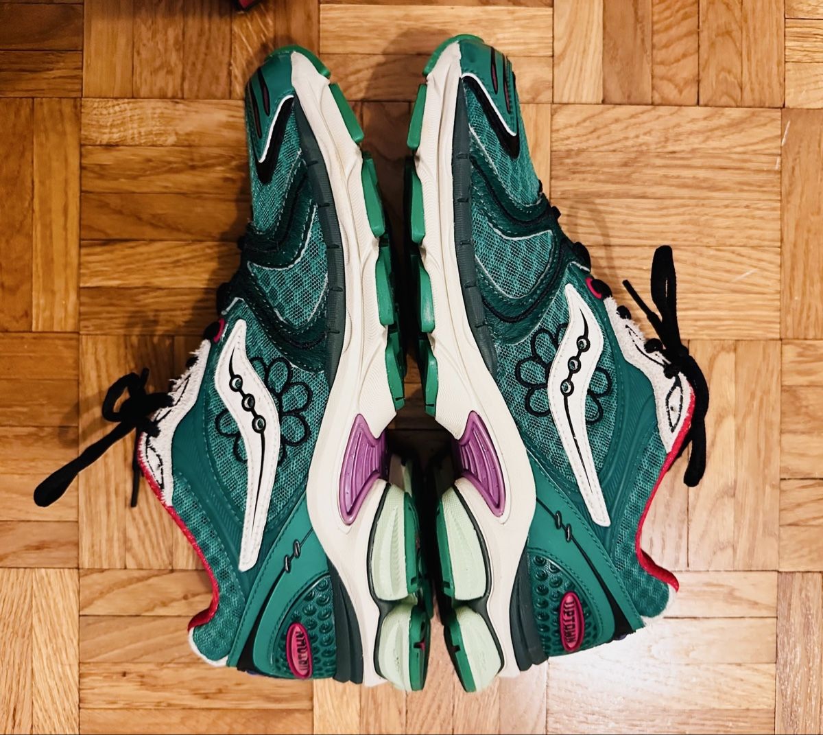 Saucony Chaussures hommes: Baskets Saucony X Jae Tips Progrid Triumph 4 – Neuf (Voir description) à Lausanne par Magic1900 5