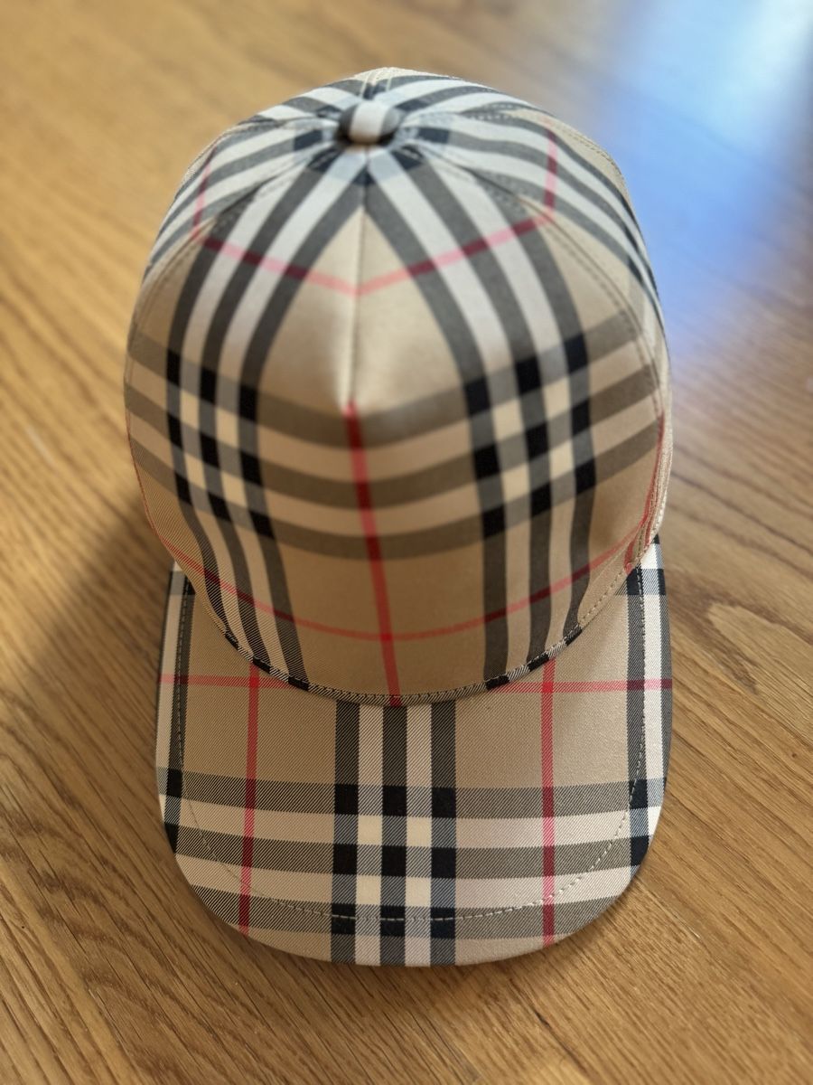 Burberry Copricapi, berretti & cappellini: Burberry Cap | Kaum getragen – Usato da Zürich venduto da Azzaro13
