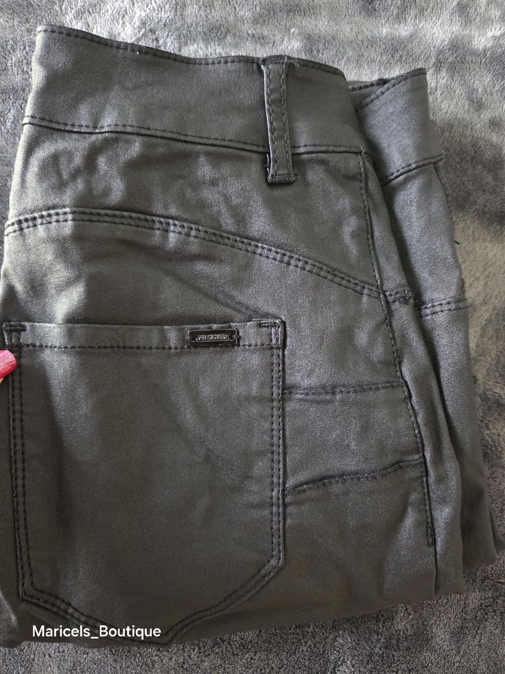 Jeans: FB Sister Trousers Black size 27  – Gebraucht aus Winterthur von Maricels_Boutique 6