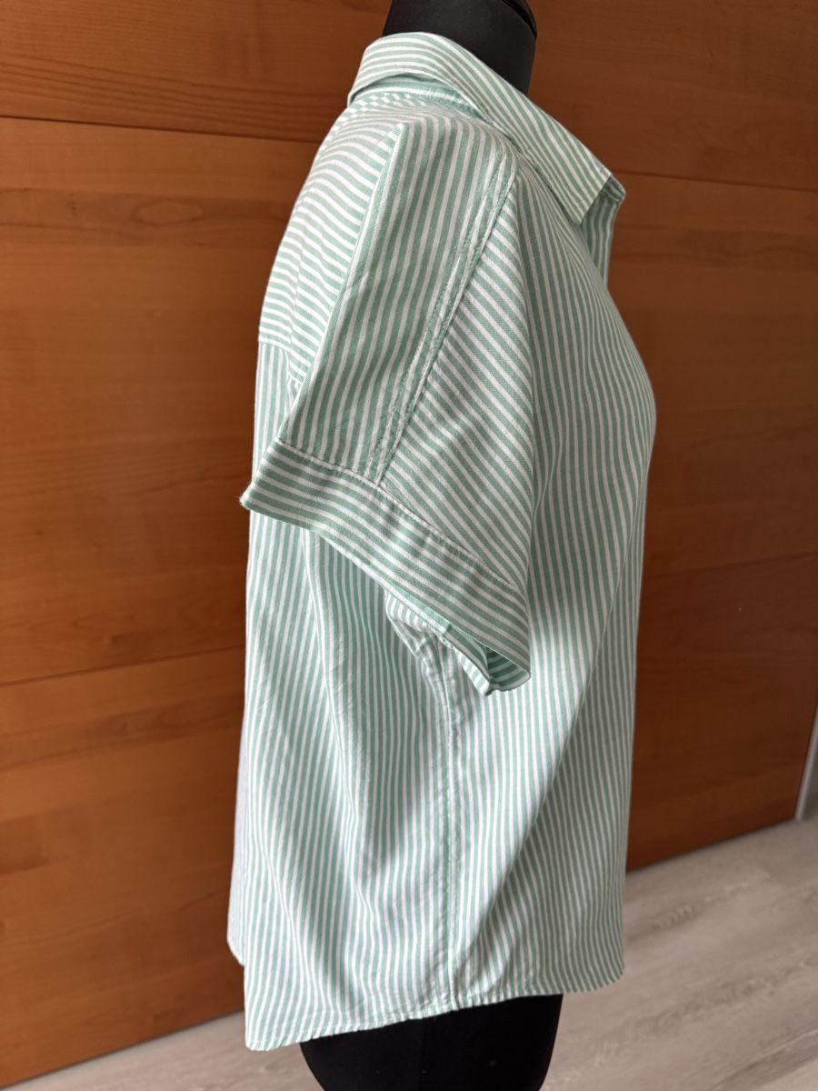 H&M Camicette: Bluse kurzarm / H&M / Gr. 40 – Usato da Morschach venduto da jeanhenrifabre 1