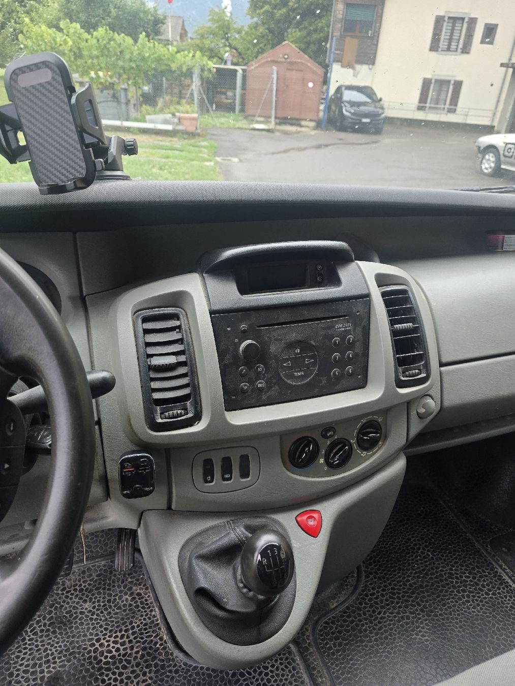 Automobili: Opel Vivaro 1.9Tdi  – Usato da Monthey venduto da Emil_auto 7