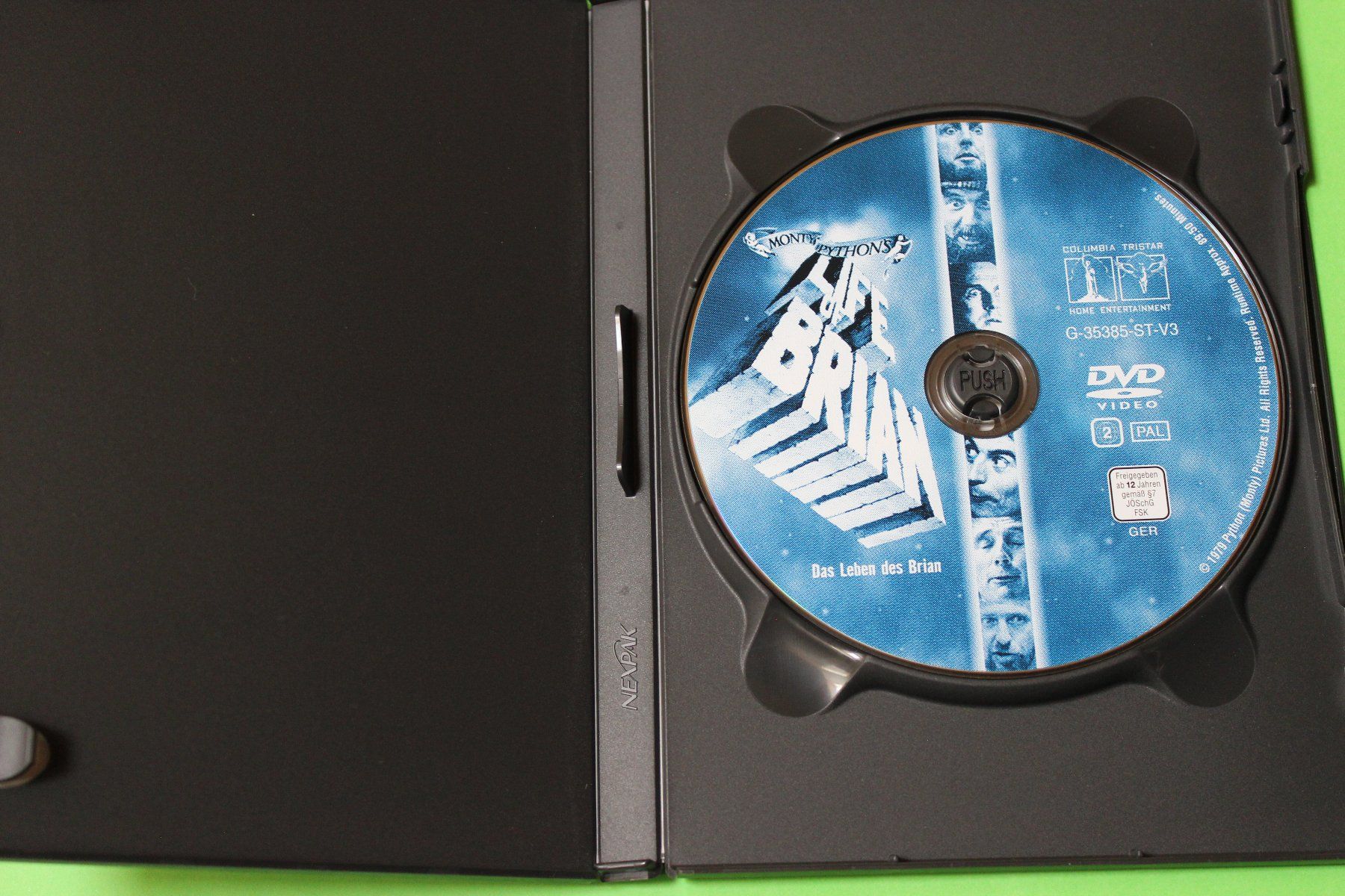 Tous les DVDs: MONTY PYTHON: DAS LEBEN DES BRIAN KULT-DVD Guter Zustand – D'occasion à Tübach par JamesStone 3