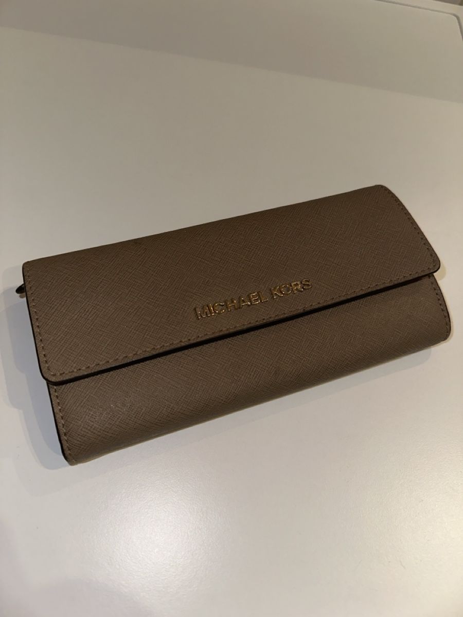Michael Kors Portamonete: Michael Kors Portomonnaie – Usato da Bern venduto da tan_d8sx