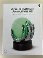 Schaurige Wahrsagekugel mit Hand-Halterung farbwechselnd