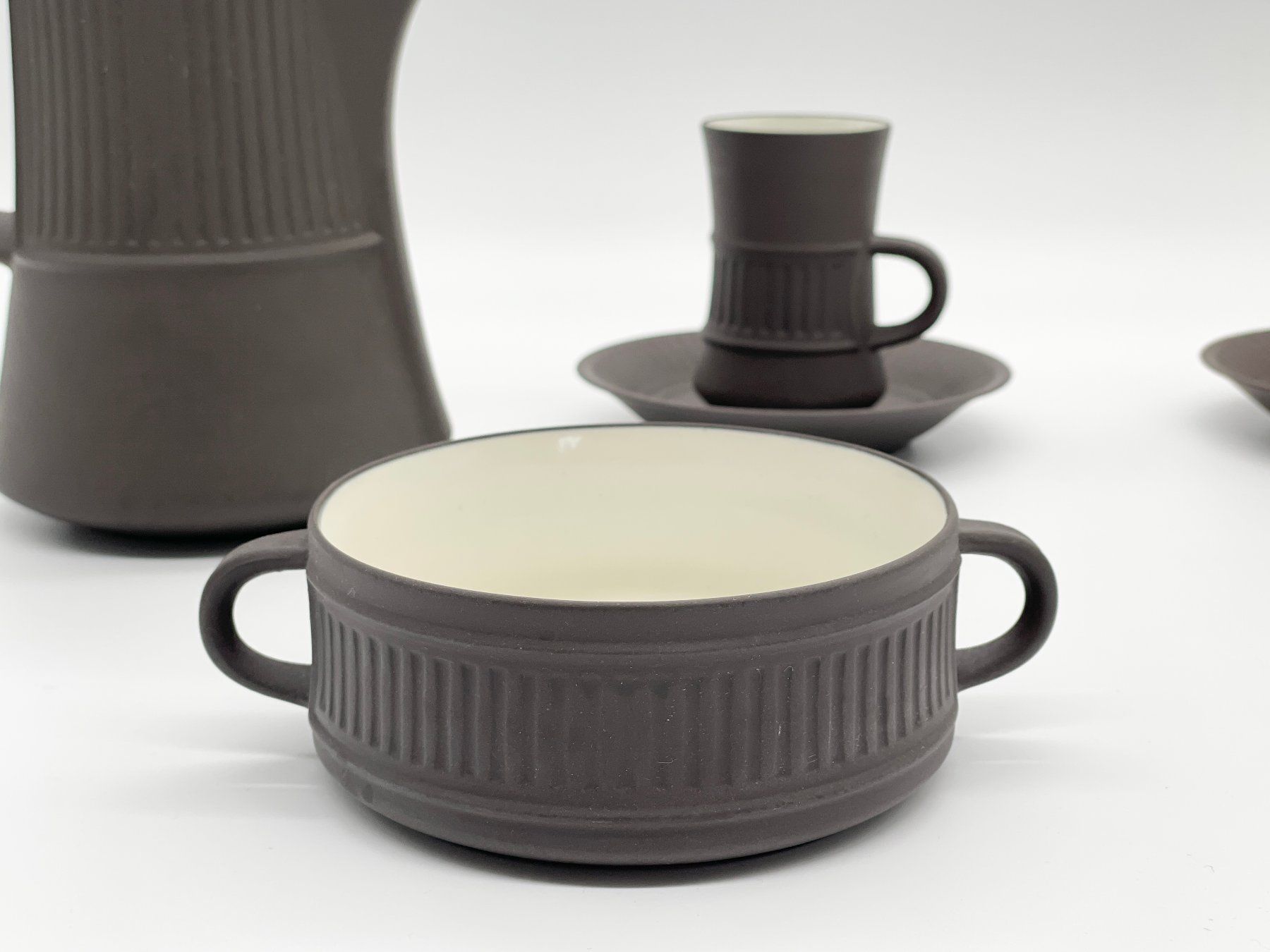 Set di piatti: Kaffeeservice / Flamestone / Jens H. Quistgaard – Usato da Uster venduto da jolaf6 9