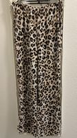Sommerhose mit Leopardenmuster, Grösse M, NEU