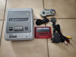 Super Nintendo SNES Konsole mit Controller