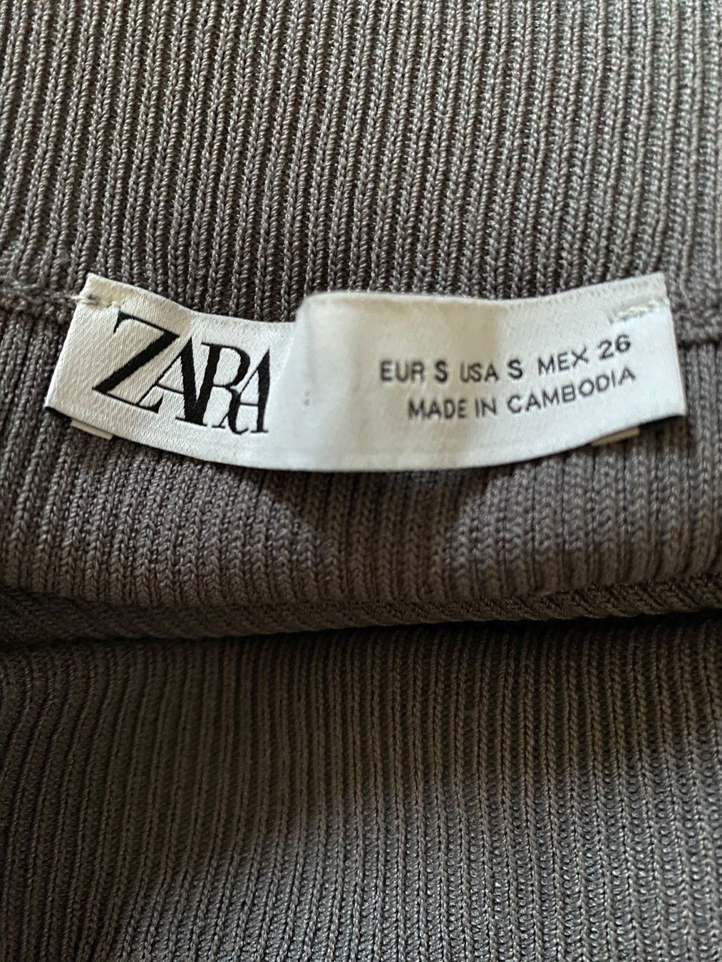 Zara Gonne: ROHRENROCK von Zara - neu - – Nuovo (secondo la descrizione) da Jona venduto da vanessasupermarket20 7