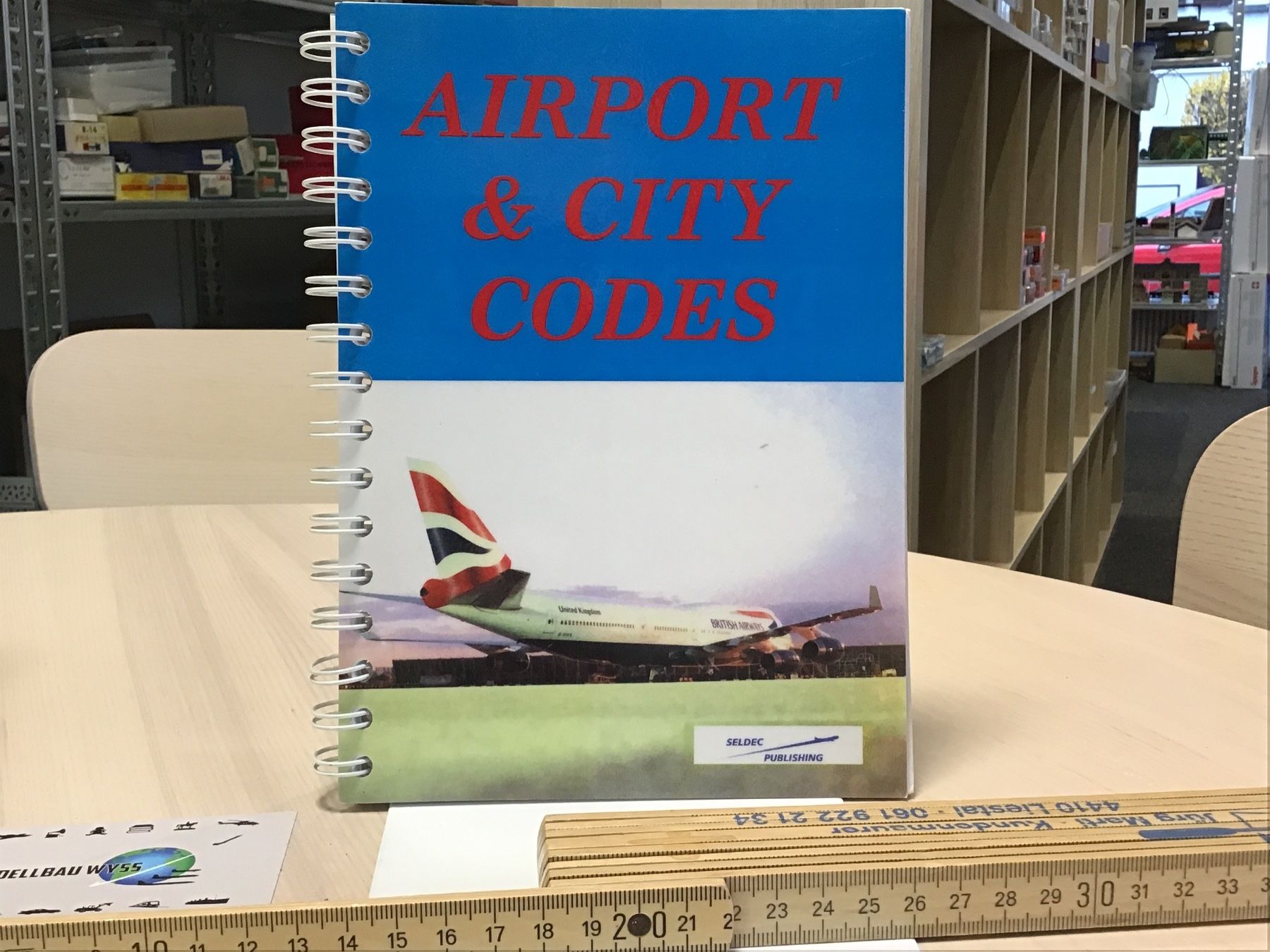 Libri: Airport & City Codes: Seldec Publishing, Ausgabe 2002 – Usato da Männedorf venduto da Spezial-Modelle