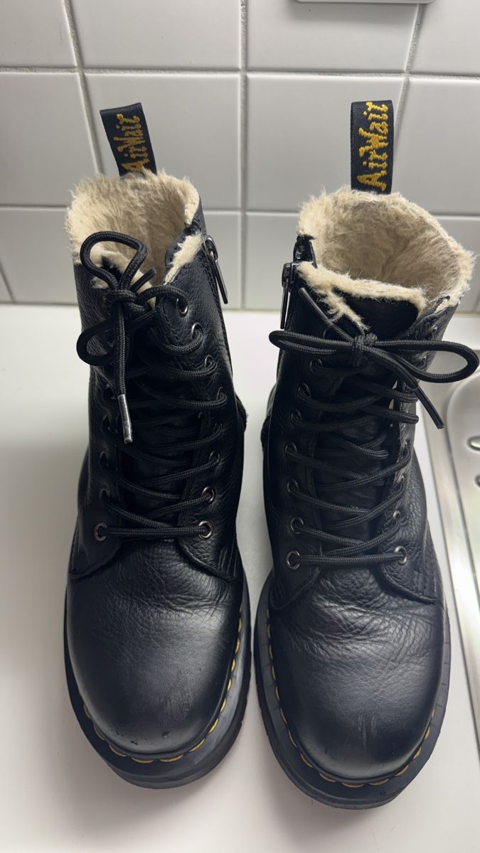 Dr. Martens Scarpe da donna: Dr. Martens boots JADON FUR LINED 38 size – Usato da Aeschi b. Spiez venduto da dar_sjp8 6