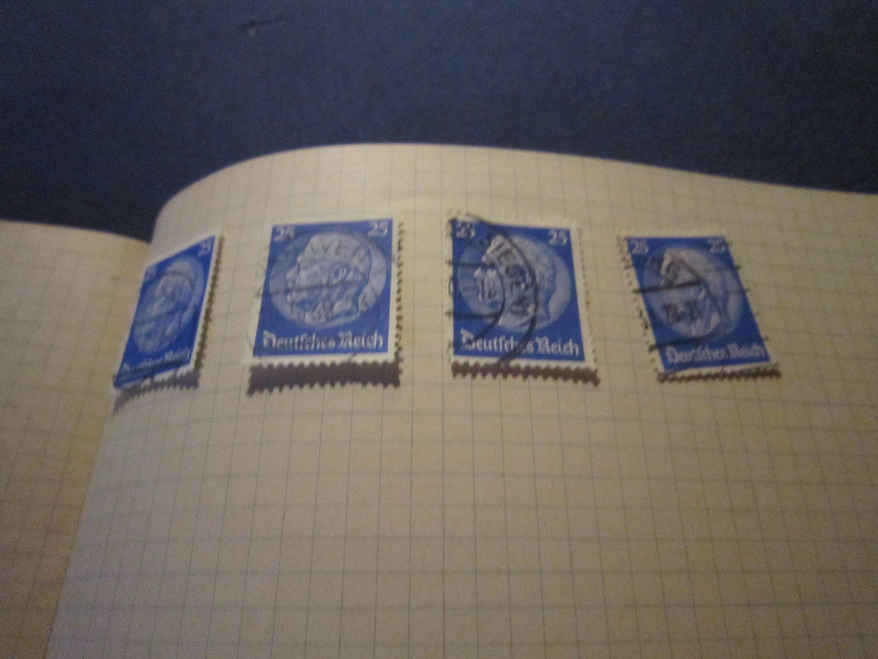 Tous les timbres: Büchlein mit Marken Deutschen Reich – D'occasion à Giubiasco par sal_9j6w 7