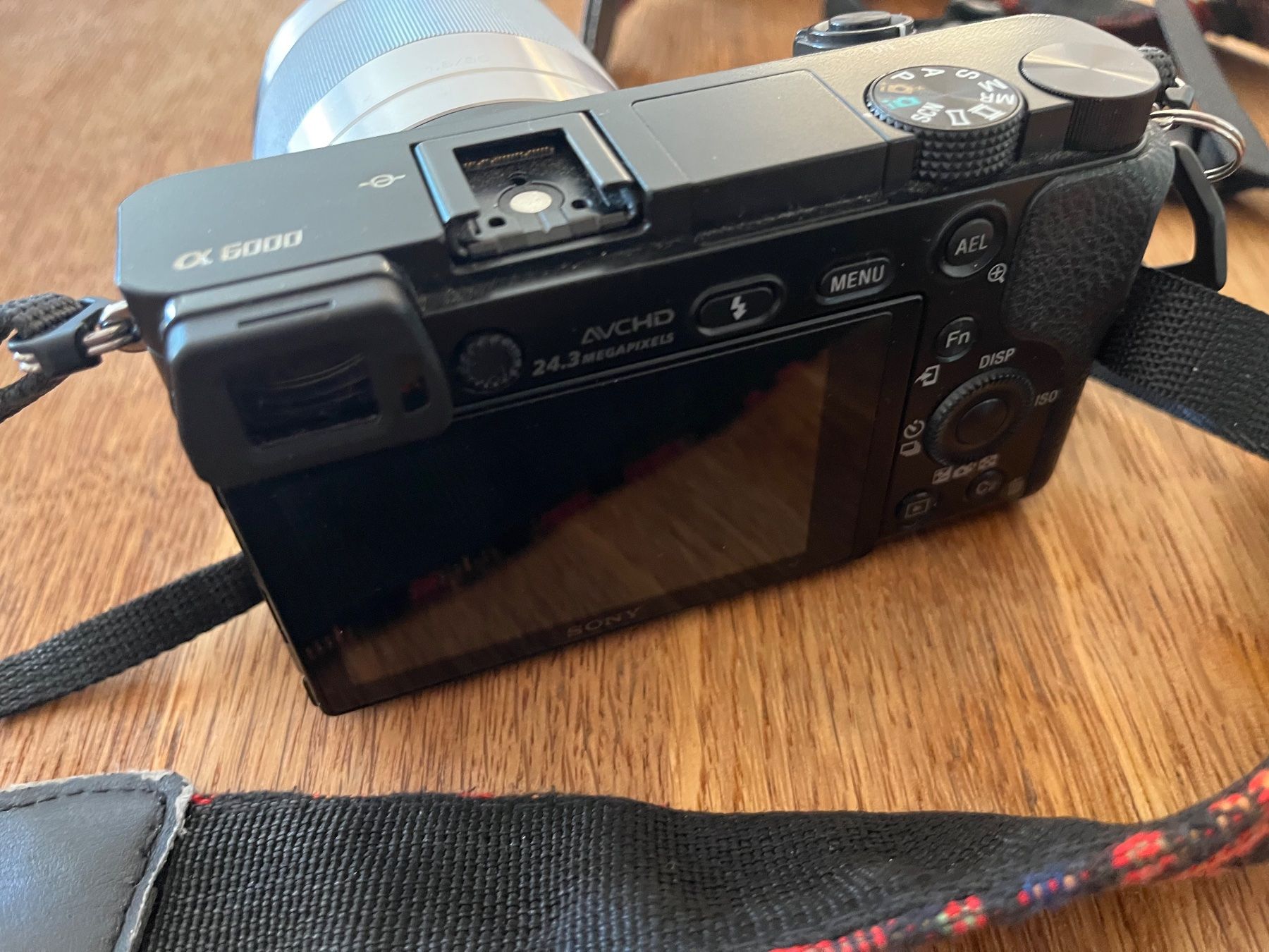 Sony Kamera: Sony a6000 mit 2 Objektiven – Gebraucht aus Basel von jir_8qrz 1