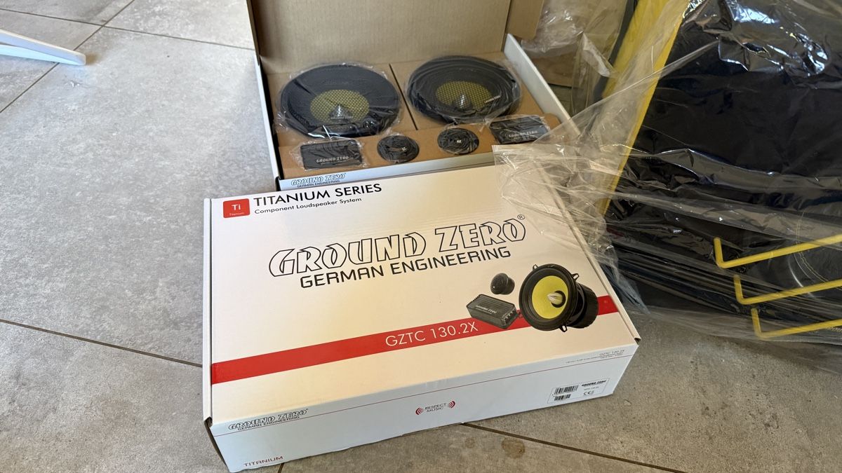 Autres accessoires p. véhicule: Sono voiture de  marque Ground zéro  – Neuf avec emballage d'origine à La Brévine par vr6birki 2