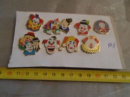 8 verschiedene Clown Pins (P1)
