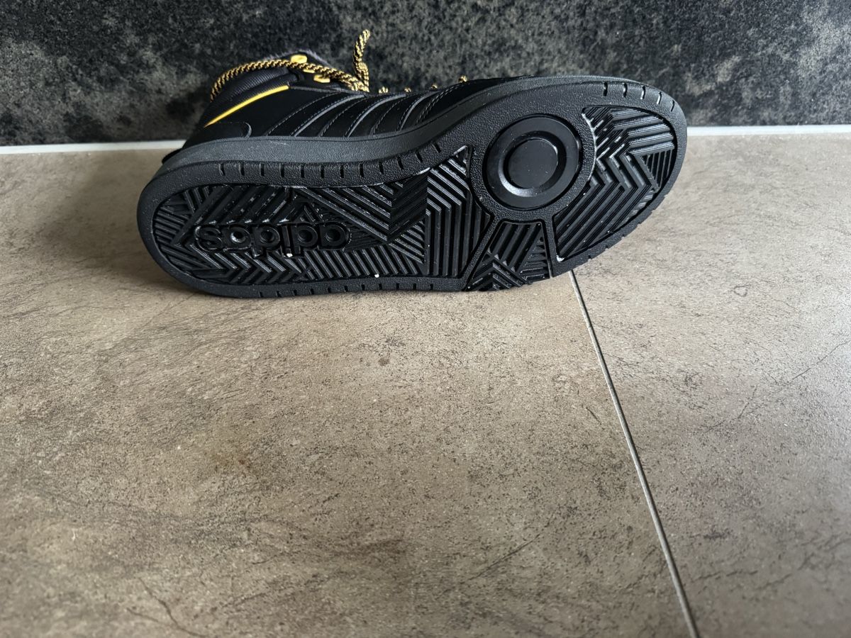 Adidas Chaussures hommes: Adidas Hoops 3.0 MID – Neuf (Voir description) à Corpataux par seniz 4