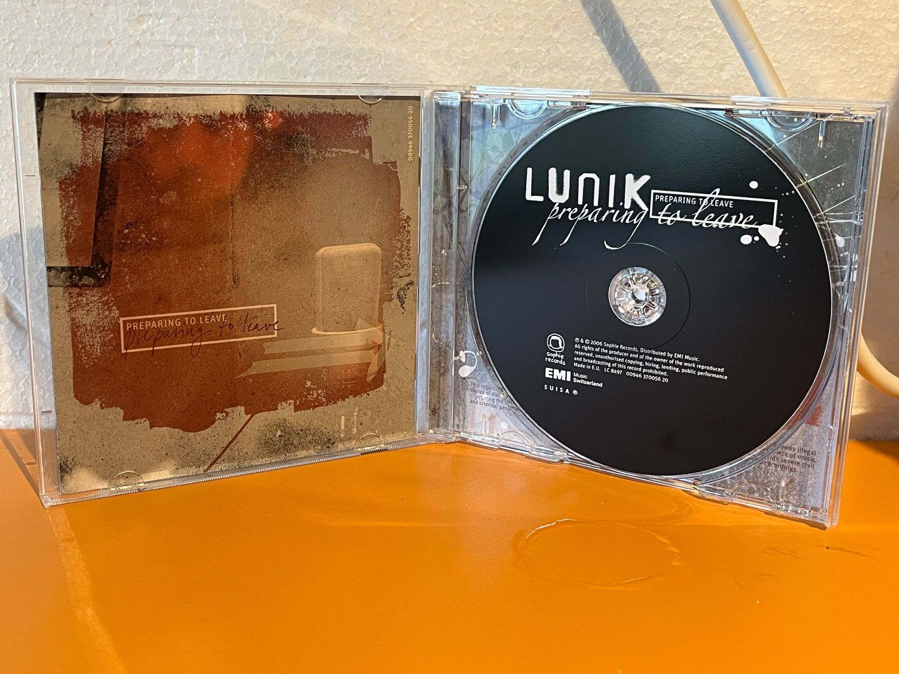 CDs: Lunik - Preparing to Leave - HI21A – Gebraucht aus Küsnacht ZH von swisssales.net 2