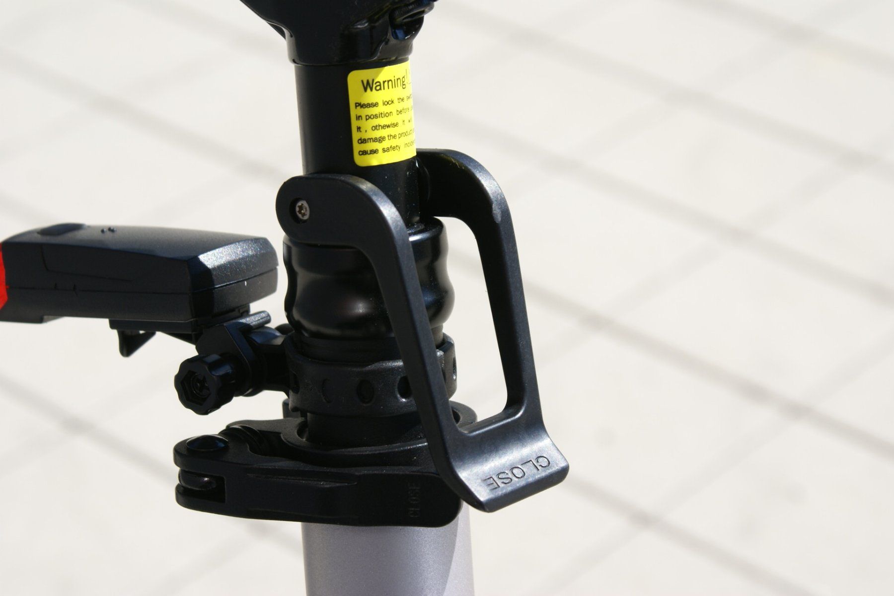 Biciclette: E-Fat Bike Fully von Icone Vorführmodell – Nuovo (secondo la descrizione) da Seewen SO venduto da Swiss-moto-bike 4