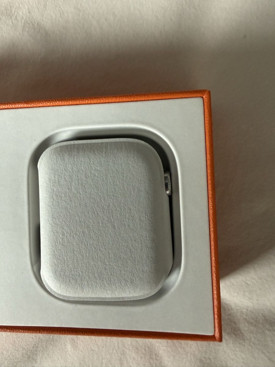 Apple Smartwatch: Apple Watch Hermès Series 8  – Usato da Zürich venduto da XChange 7