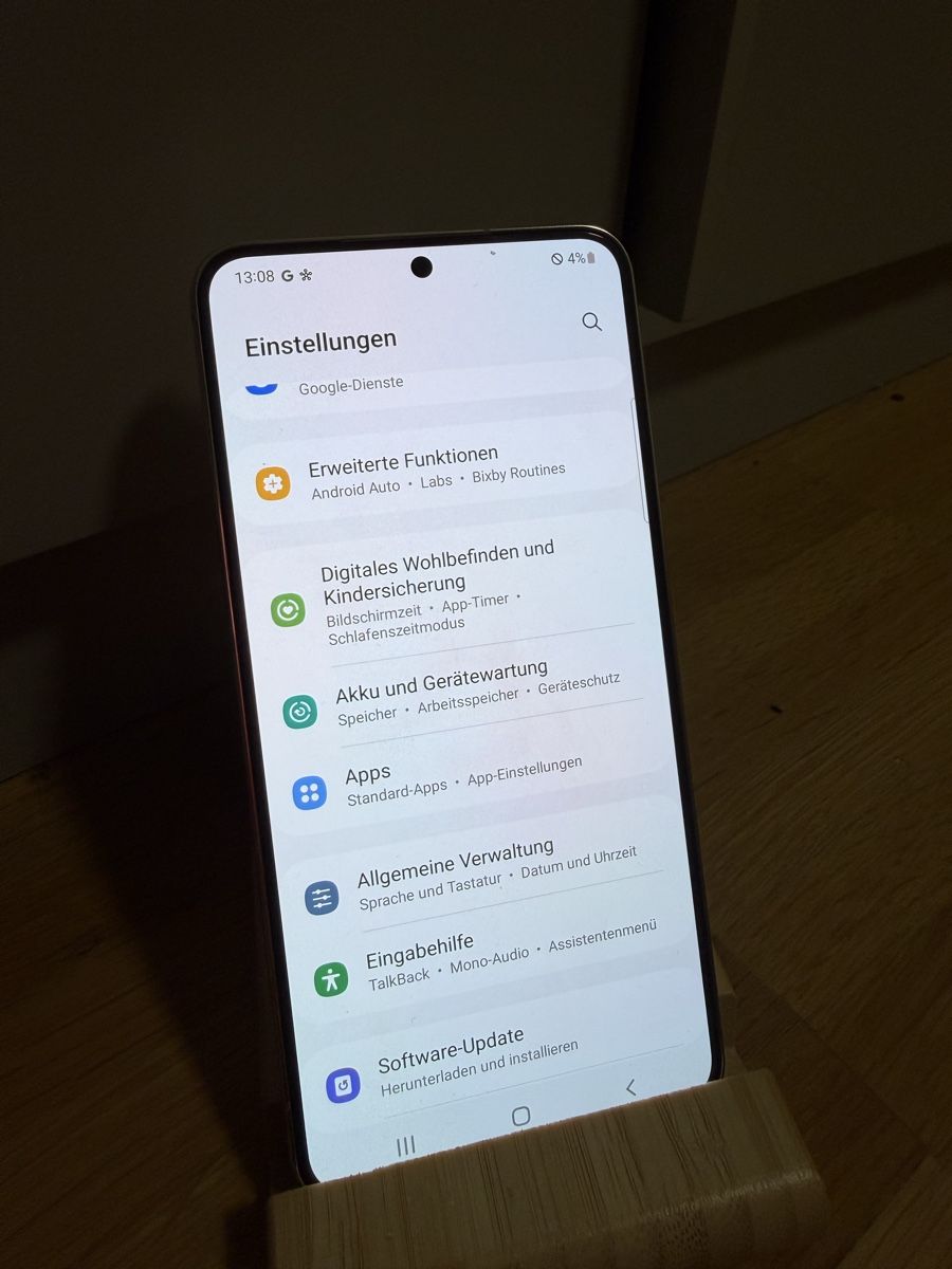 Samsung Telefoni cellulari / Smartphones: Samsung Galaxy S22 128Gb – Difettoso da Schötz venduto da pavlovictrading