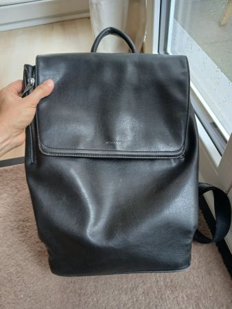 Kaum gebrauchter Matt und Nat Rucksack nachhaltig