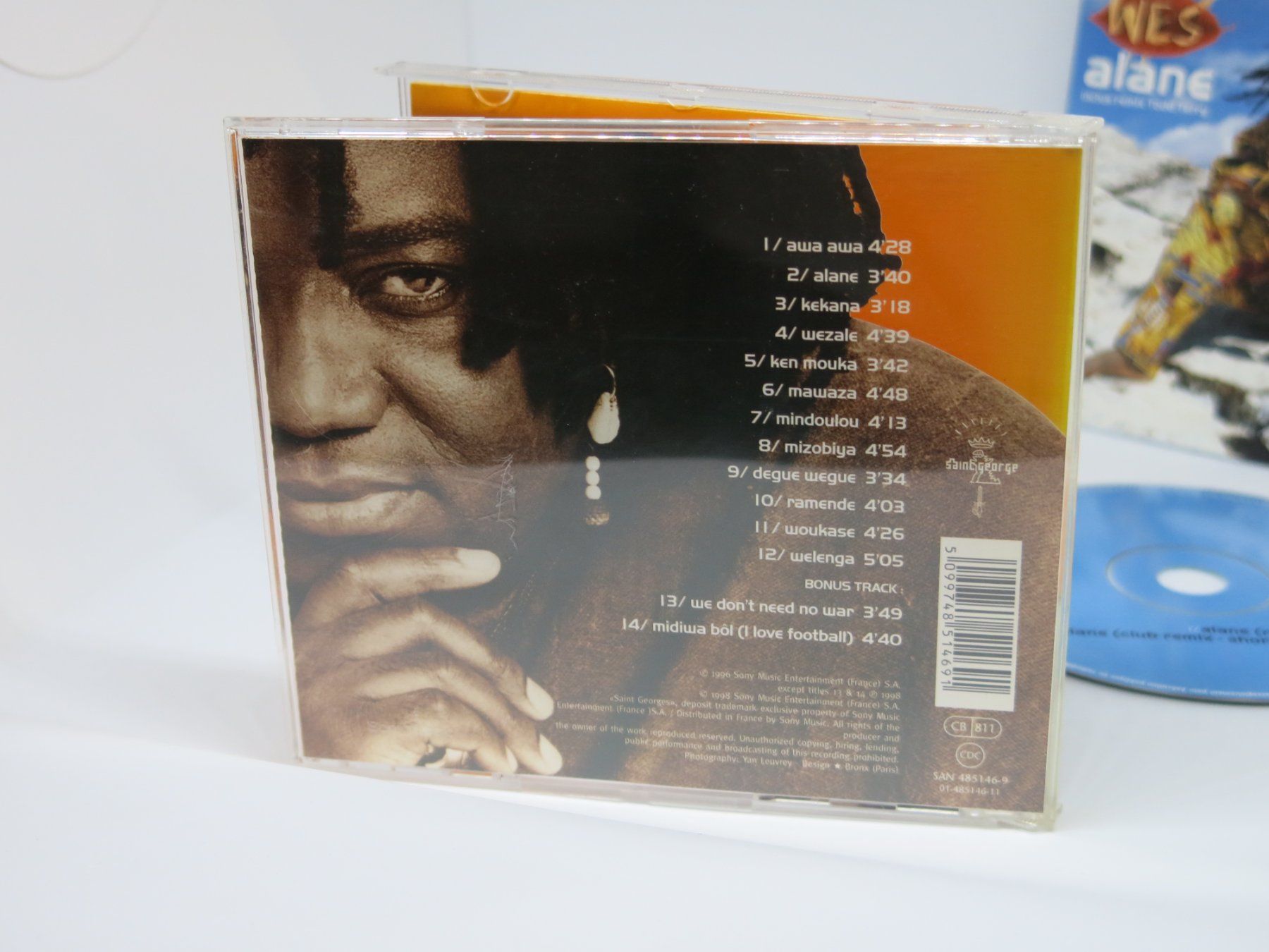 CD: 2 CDs: Wes – Welenga (Conscience Universelle) + Single alane – Usato da Ernetschwil venduto da luisvonerni 1