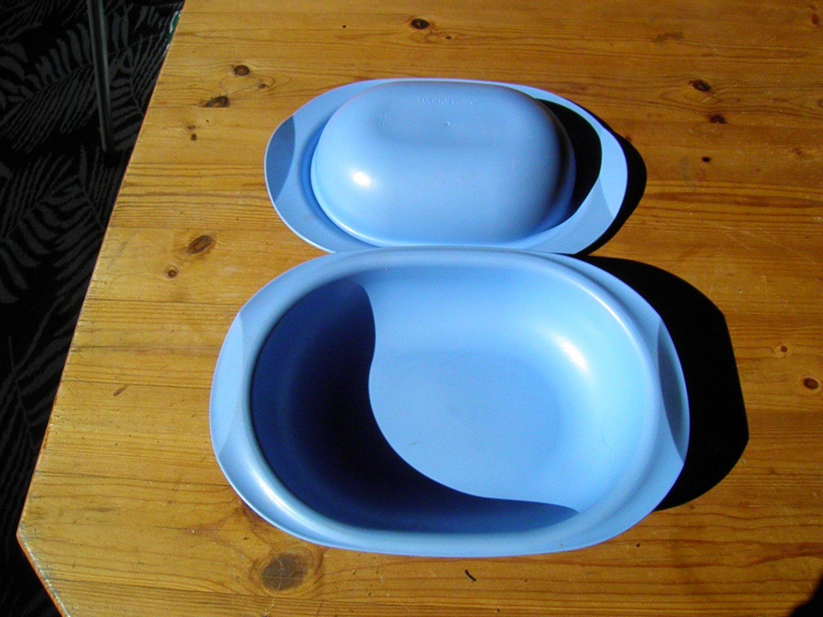 Tupperware Moules à gâteaux: Tupperware UltraPlus 1,5 L – D'occasion à Triesen FL par Trigon