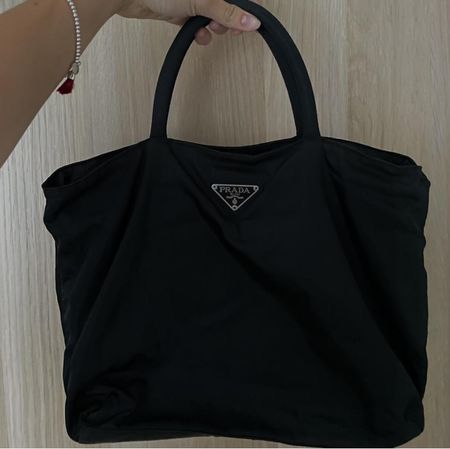 Schwarze PRADA Handtasche original