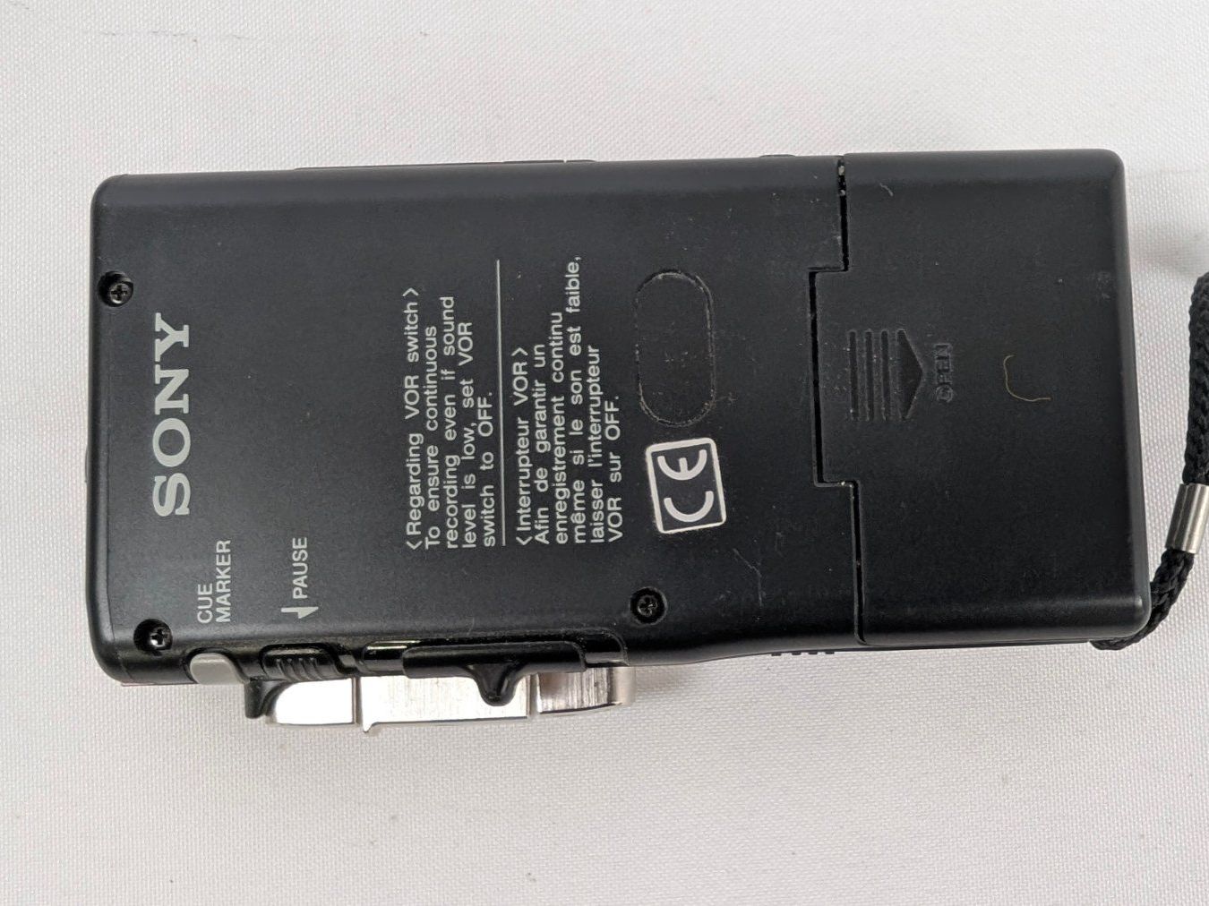 Musicassette: Sony M-727V Microcasette-Corder – Usato da Wettingen venduto da Wendemarket