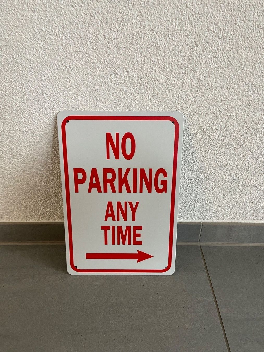 Insegne: NO PARKING Only Schild NEU 1.Pcs / NEU – Nuovo e nell'imballaggio originale da Seon venduto da Aaargauer01 5