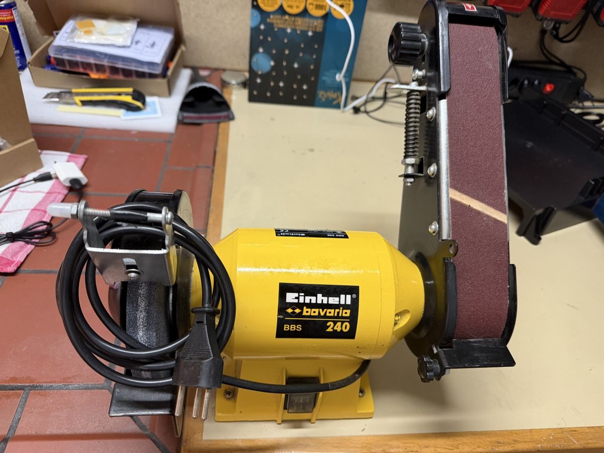 Einhell Smerigliatrici & Lucidatrici: Einhell Bavaria BBS 240 Schleifmaschine – Usato da Beinwil am See venduto da Onitsoga1 1