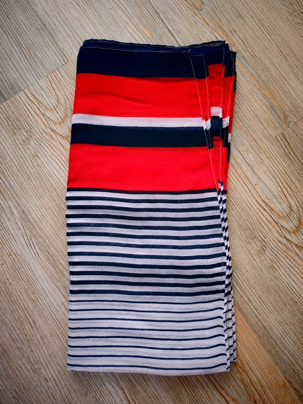 Foulards & écharpes: 5 moderne, grosse, eckige Foulards – D'occasion à Egnach par bgdo26 2