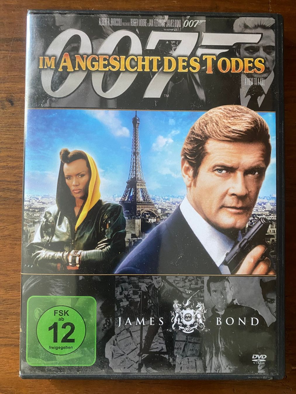 Tutti i DVDs: James Bond 8 DVD's 442 – Usato da Stäfa venduto da elcondor245 4