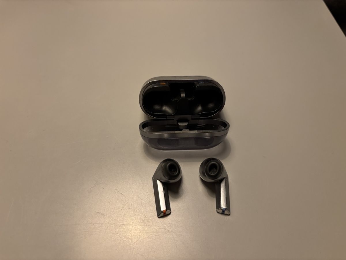 Samsung Casques audio: Samsung Galaxy Buds3 Pro mit Ladecase – D'occasion à Zürich par david-17 2