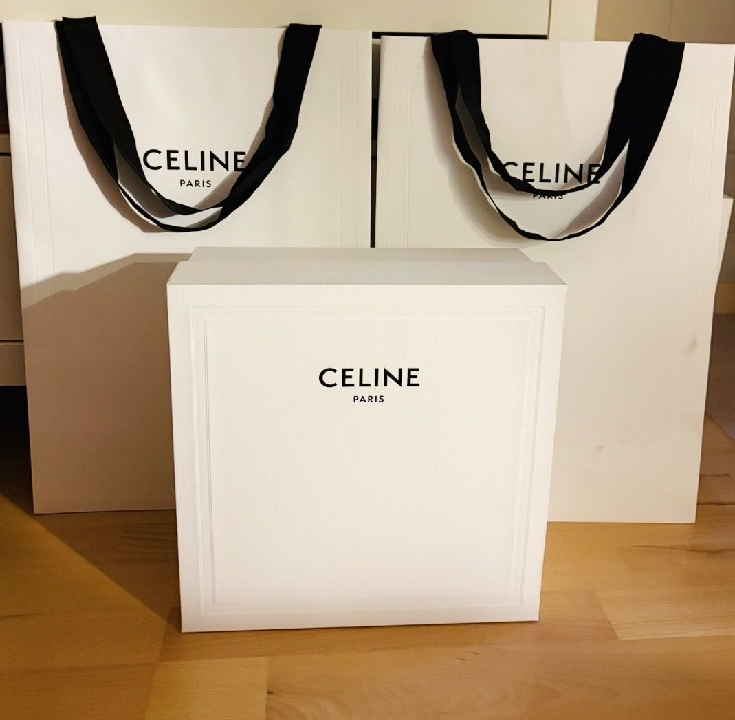 Celine Borse: 1 Celine Box und 2 Taschen Papier – Nuovo (secondo la descrizione) da Etoy venduto da Diadefin