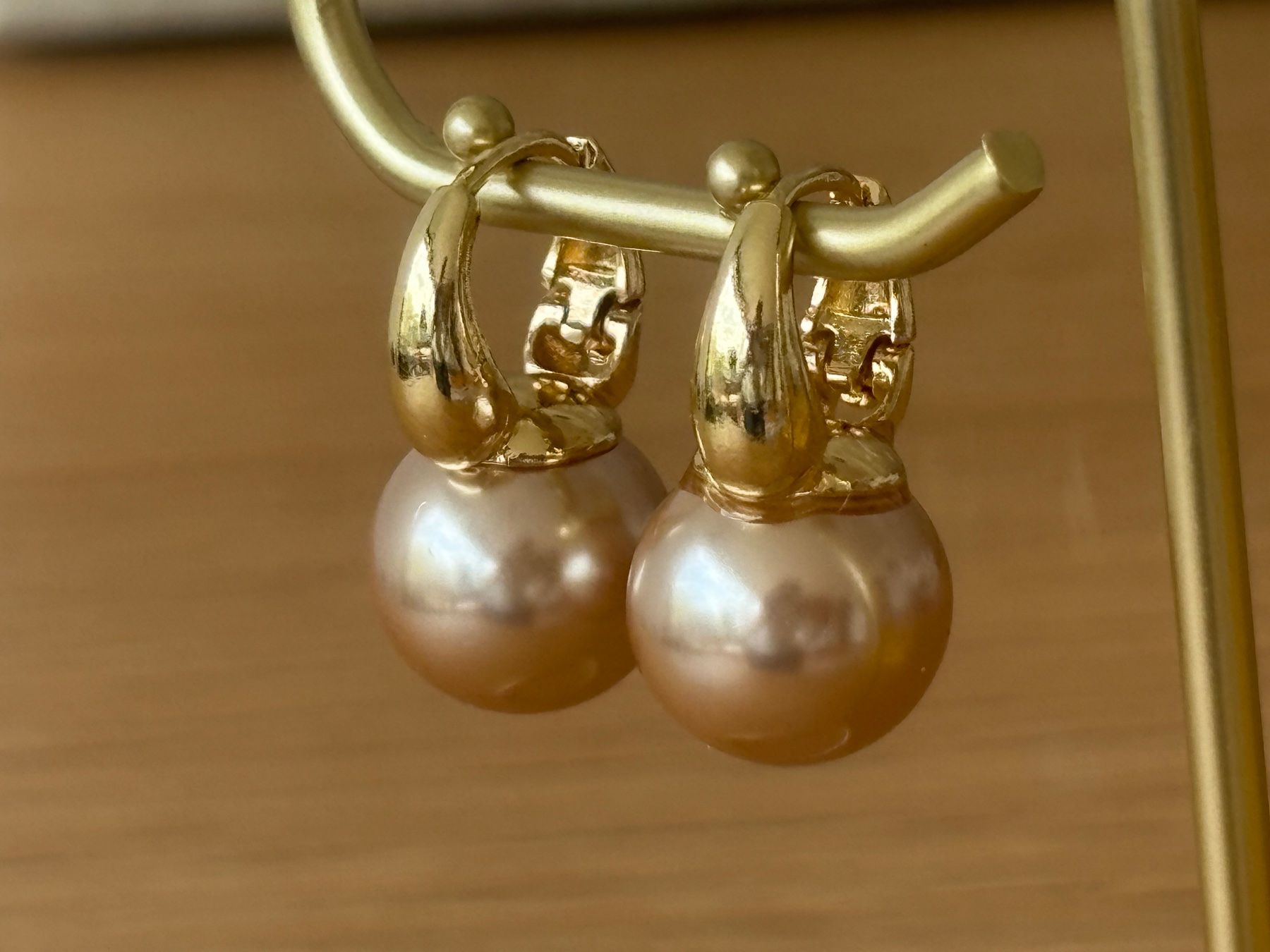 Orecchini pendenti & Orecchini a lobo: Luxus Elegante Ohrstecker  Kunstperlen Farbe: Gold – Nuovo (secondo la descrizione) da Biel-Bienne venduto da Roserosse13