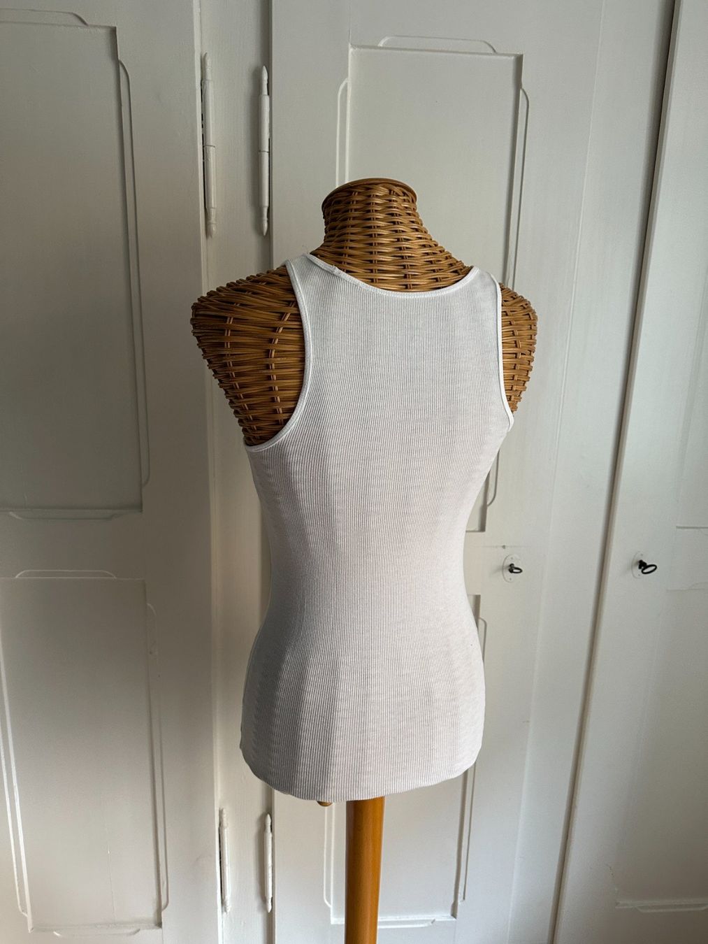 Nike Tops: NIKE - Sport Top weiss S – D'occasion à Zürich par Diazaio 2