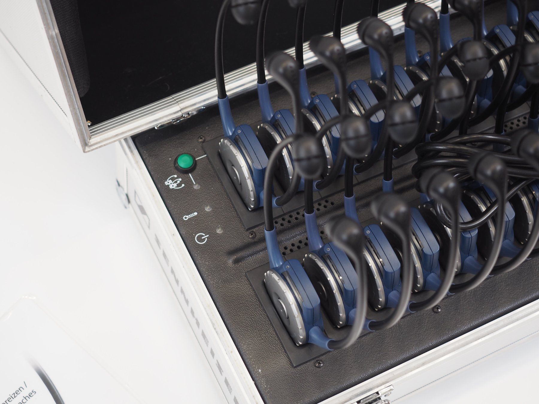 Sennheiser Cuffie: SENNHEISER Tourguide Set (26071421PL) – Usato da Zürich venduto da fundsachenverkauf 1